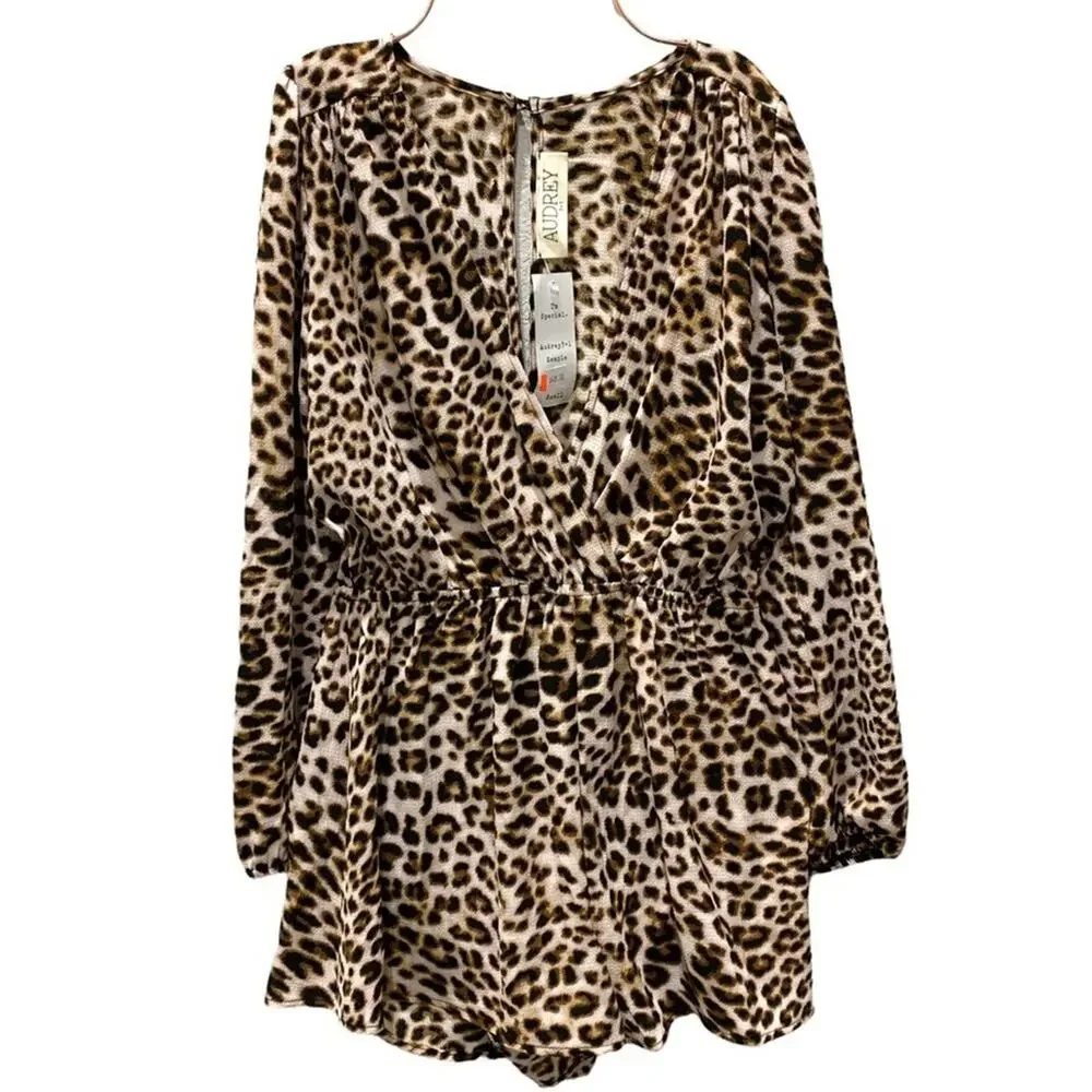 Audrey 3+1 romper animal print leopard gathered elasticized waist size small‎